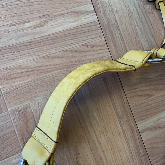 Tignanello Leather Shoulder/ Hobo Purse Camel 4 Front Pocket Striped Lining - Picture 8 of 8